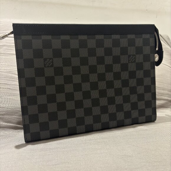 Louis Vuitton Clutch - Picture 3 of 7